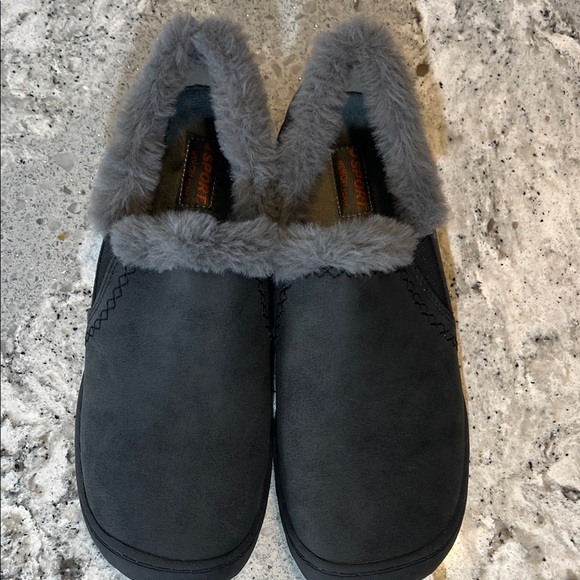NEW J Sport Dark Grey Faux Fur Lined Slip-on Loafers Size 9 - Picture 5 of 11